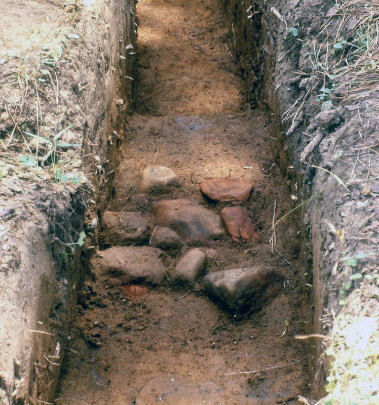 photo of rocks used as foundation for palisade wall