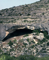 photo of hinds cave