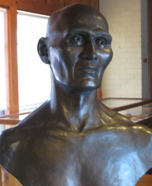 photo of bust depicting Horn Shelter Man