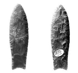Obverse and reverse views of Clovis point