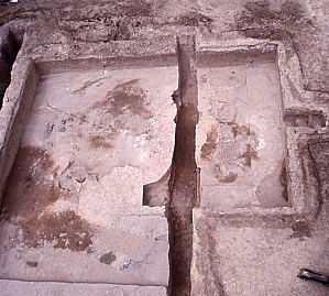 Photo of an aerial view of the jacal structure and excavation block