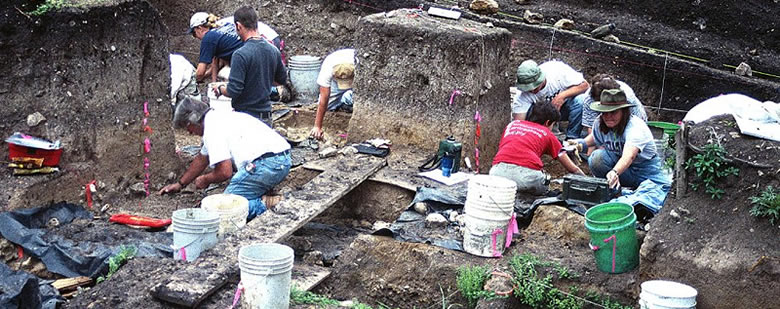 Undergraduate students from Texas A&M University at work at the Gault site in July, 2001.