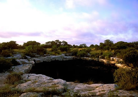 Devil's Sinkhole